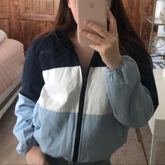 Brandy Melville Jackets & Blazers - Brandy Melville Bomber Jacket